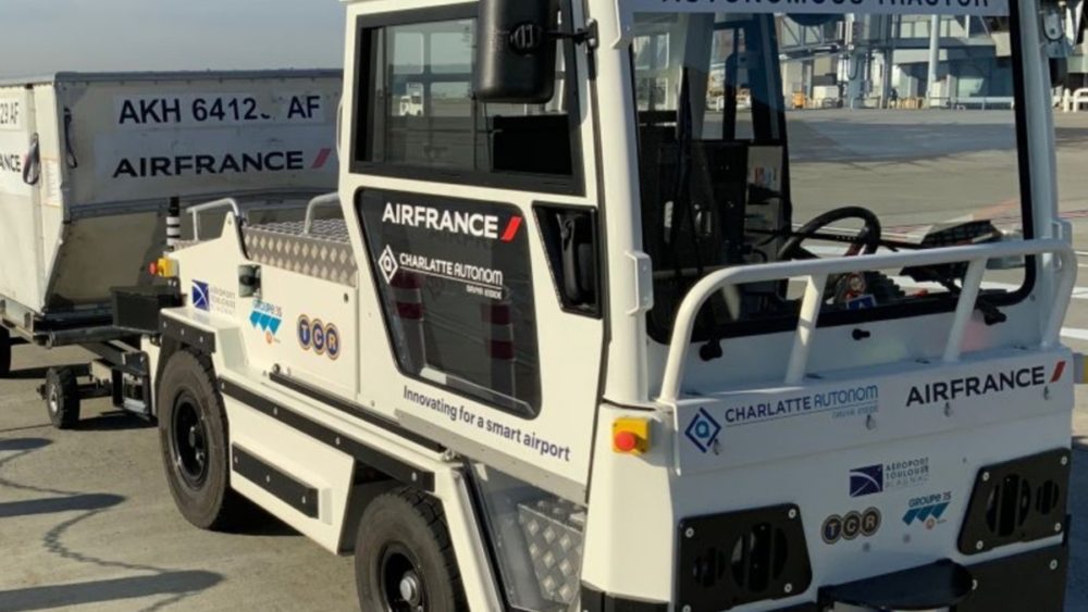 Air France - Tracteur à bagages sans chauffeur
