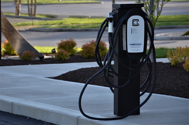 Nantes Métropole : 1 250 bornes de recharge installées d’ici 2026