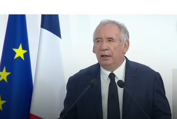 Vote de confiance : une fuite en avant de François Bayrou ?