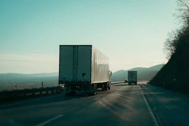 Carburants : exclus des nouvelles aides, les transporteurs routiers menacent