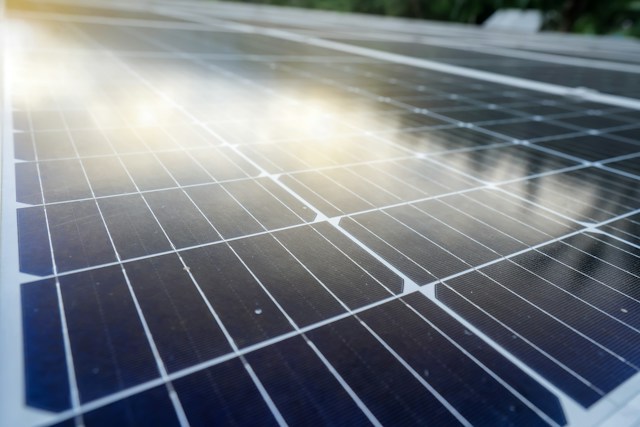 Près de Toulouse, une centrale photovoltaïque flottante capable d’alimenter 4 400 foyers